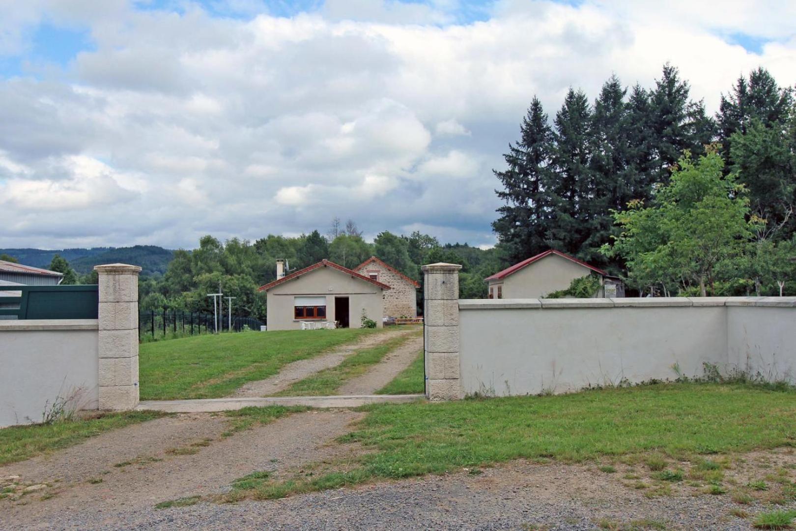 Willa Au Bon Accueil Peyrat-le-Château Zewnętrze zdjęcie